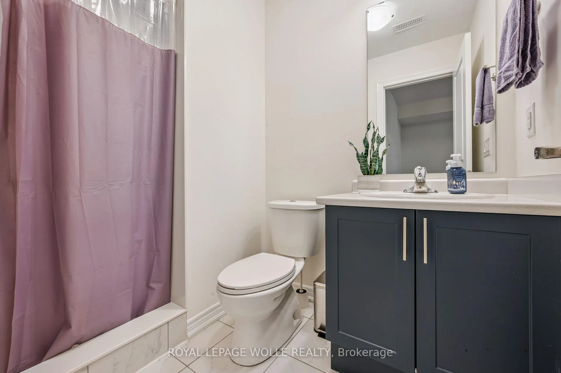 Photo 35 of 14 Roywood Street, Kitchener — HOMEH