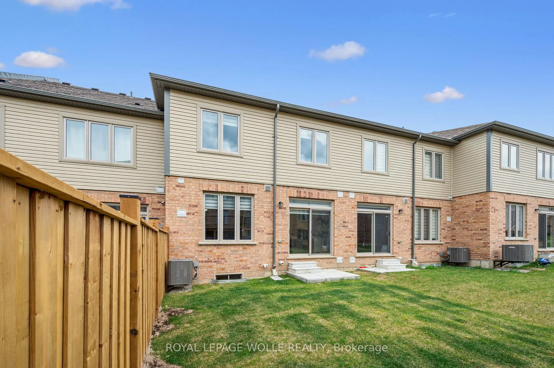 Photo 36 of 14 Roywood Street, Kitchener — HOMEH