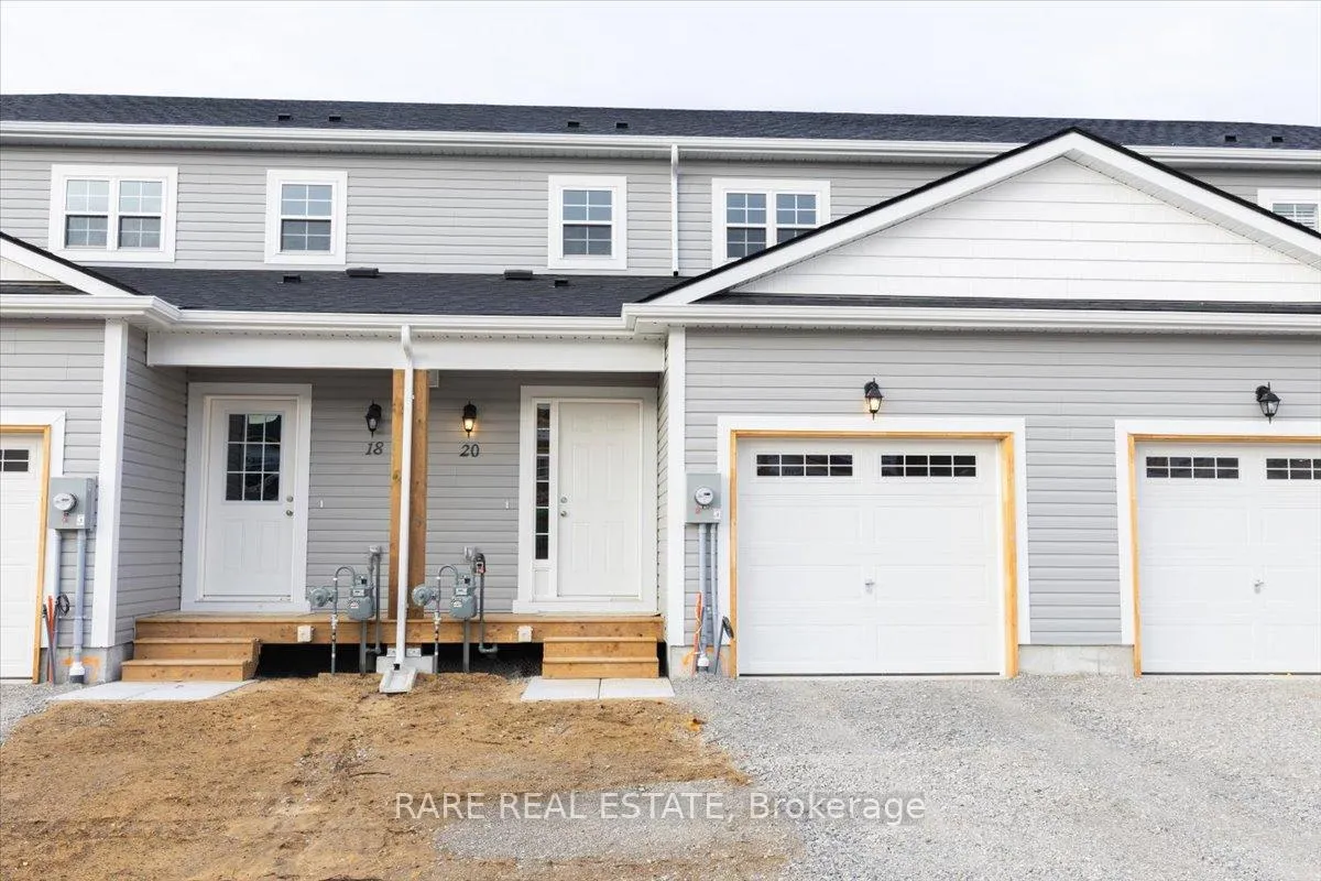 Photo 3 of 20 Mcconnell Crescent, Bracebridge, Macaulay — HOMEH