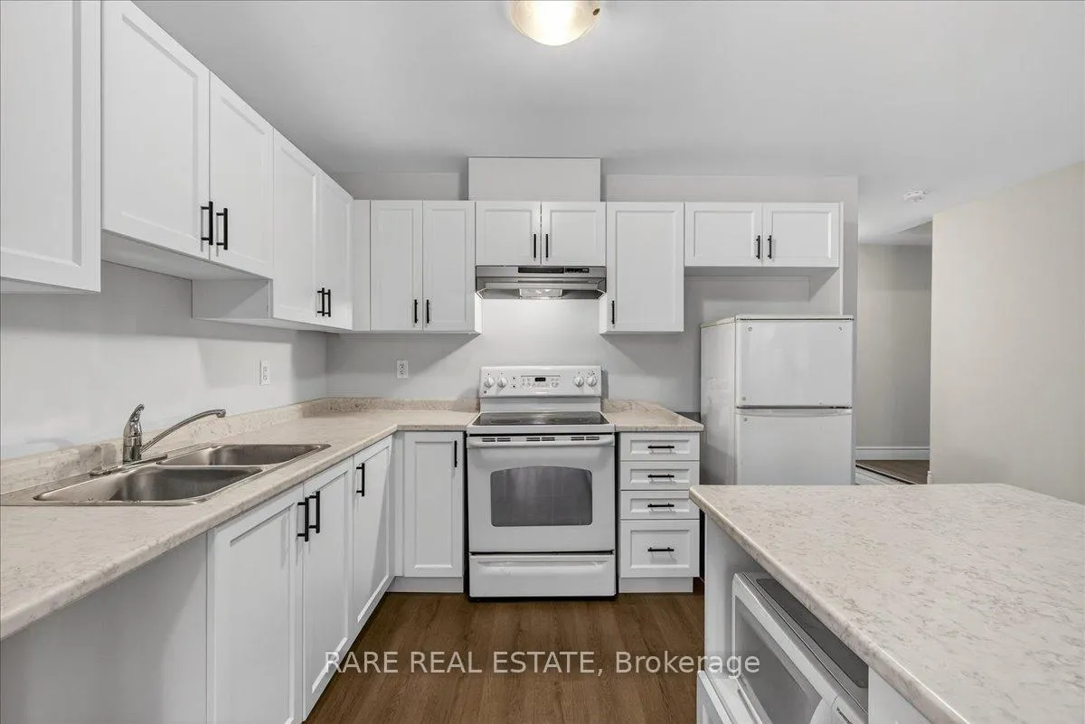 Photo 13 of 20 Mcconnell Crescent, Bracebridge, Macaulay — HOMEH
