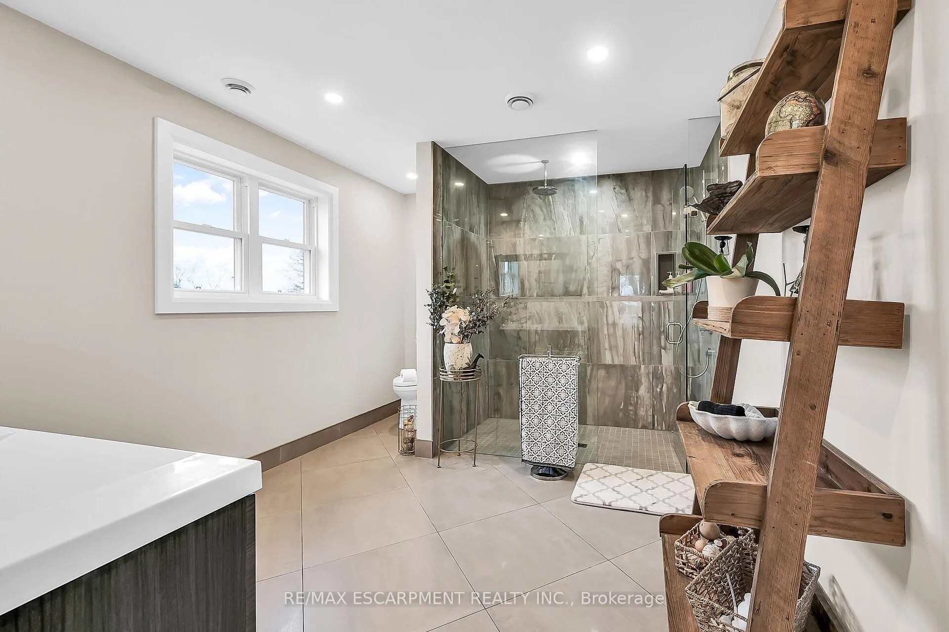 Photo 26 of 1620 Regional 9 Road, Haldimand — HOMEH