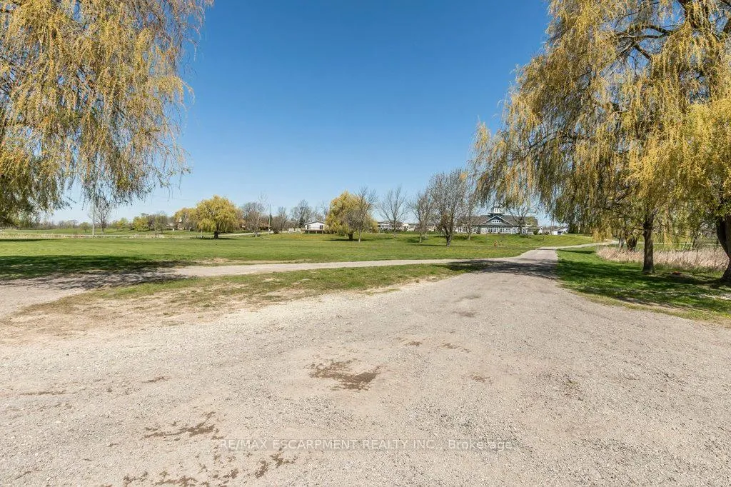 Photo 35 of 3 Copper Beech Drive, Haldimand, Nanticoke — HOMEH