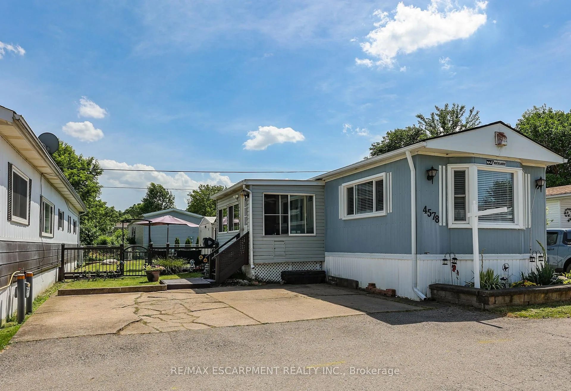 Front of 4578 Joanna Lane