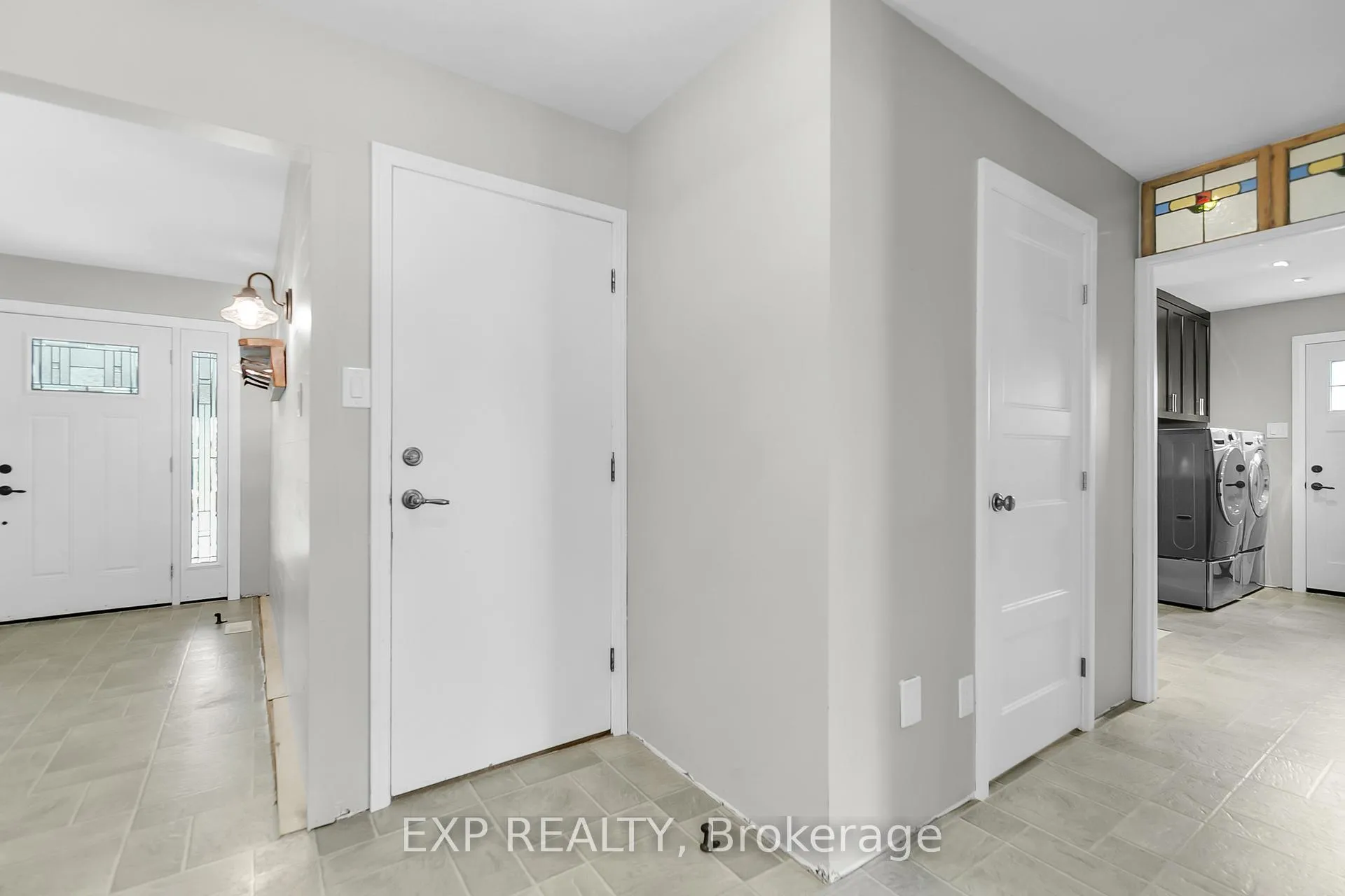 Photo 19 of 20 Blue Spruce Court, Kitchener — HOMEH