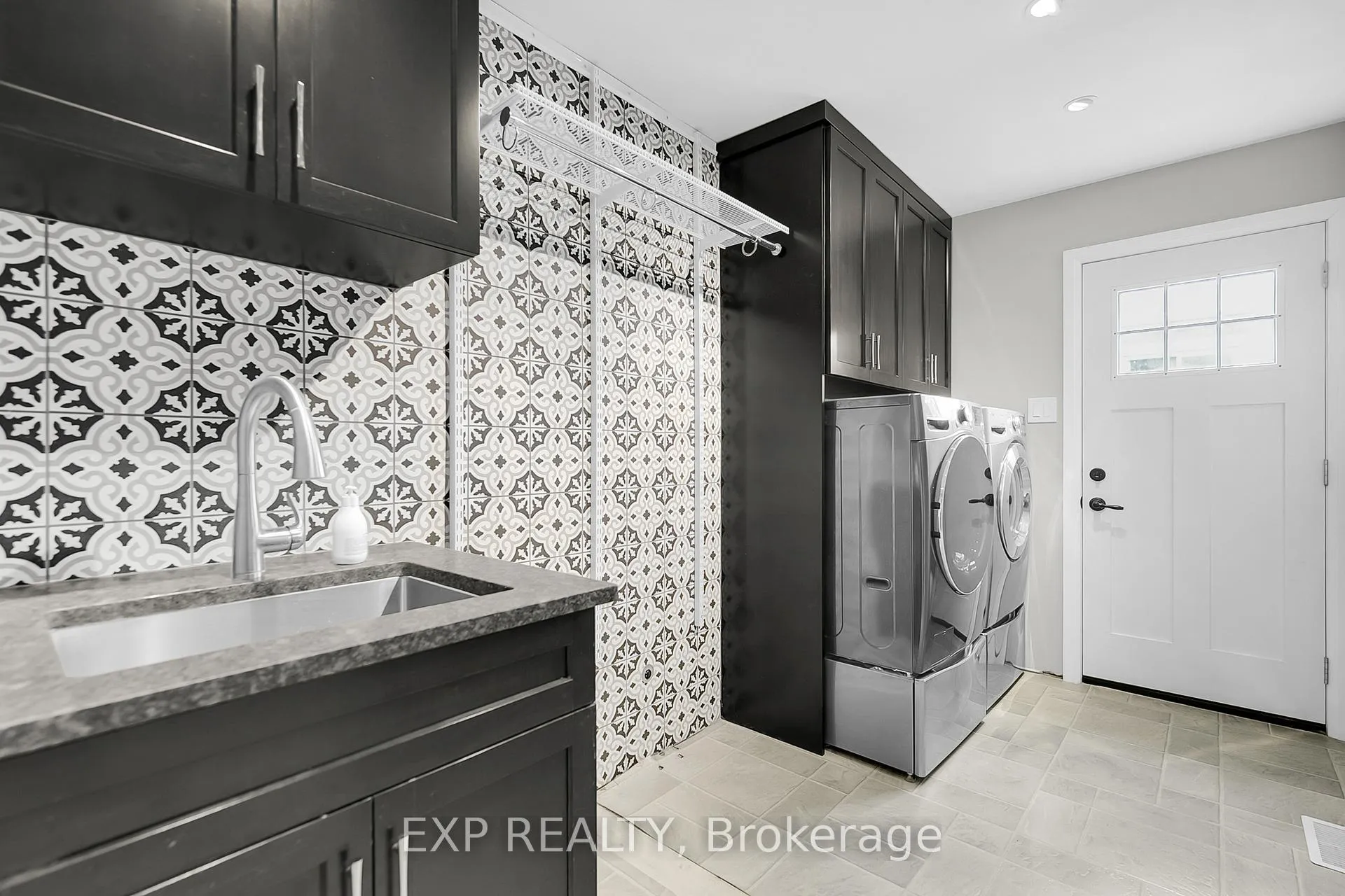 Photo 20 of 20 Blue Spruce Court, Kitchener — HOMEH