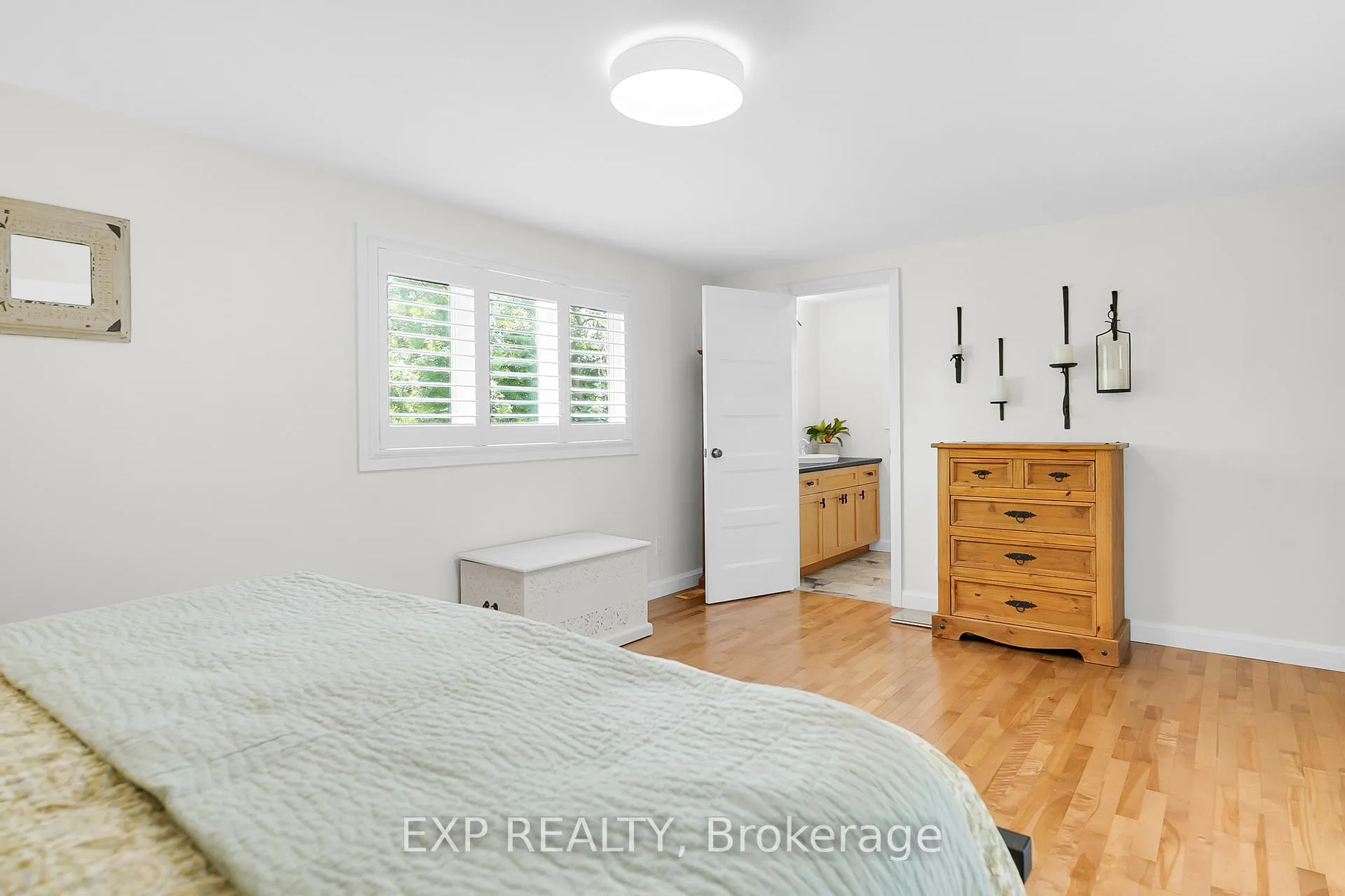 Photo 29 of 20 Blue Spruce Court, Kitchener — HOMEH