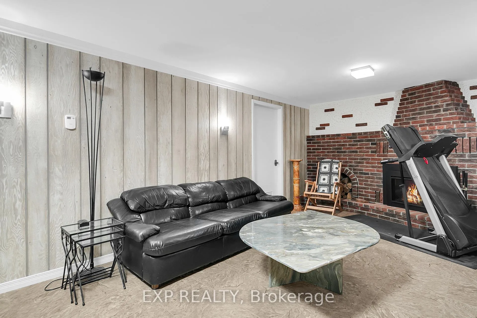 Photo 35 of 20 Blue Spruce Court, Kitchener — HOMEH