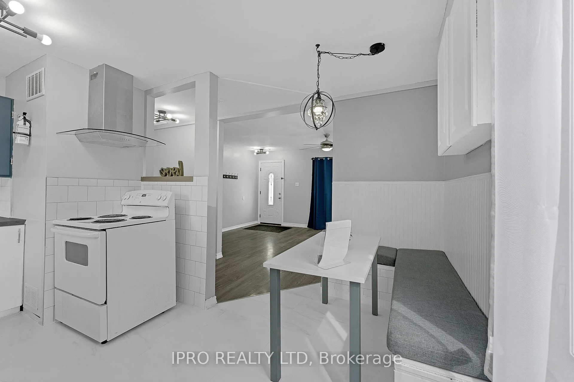Photo 11 of 1659 Prince Road, Windsor — HOMEH
