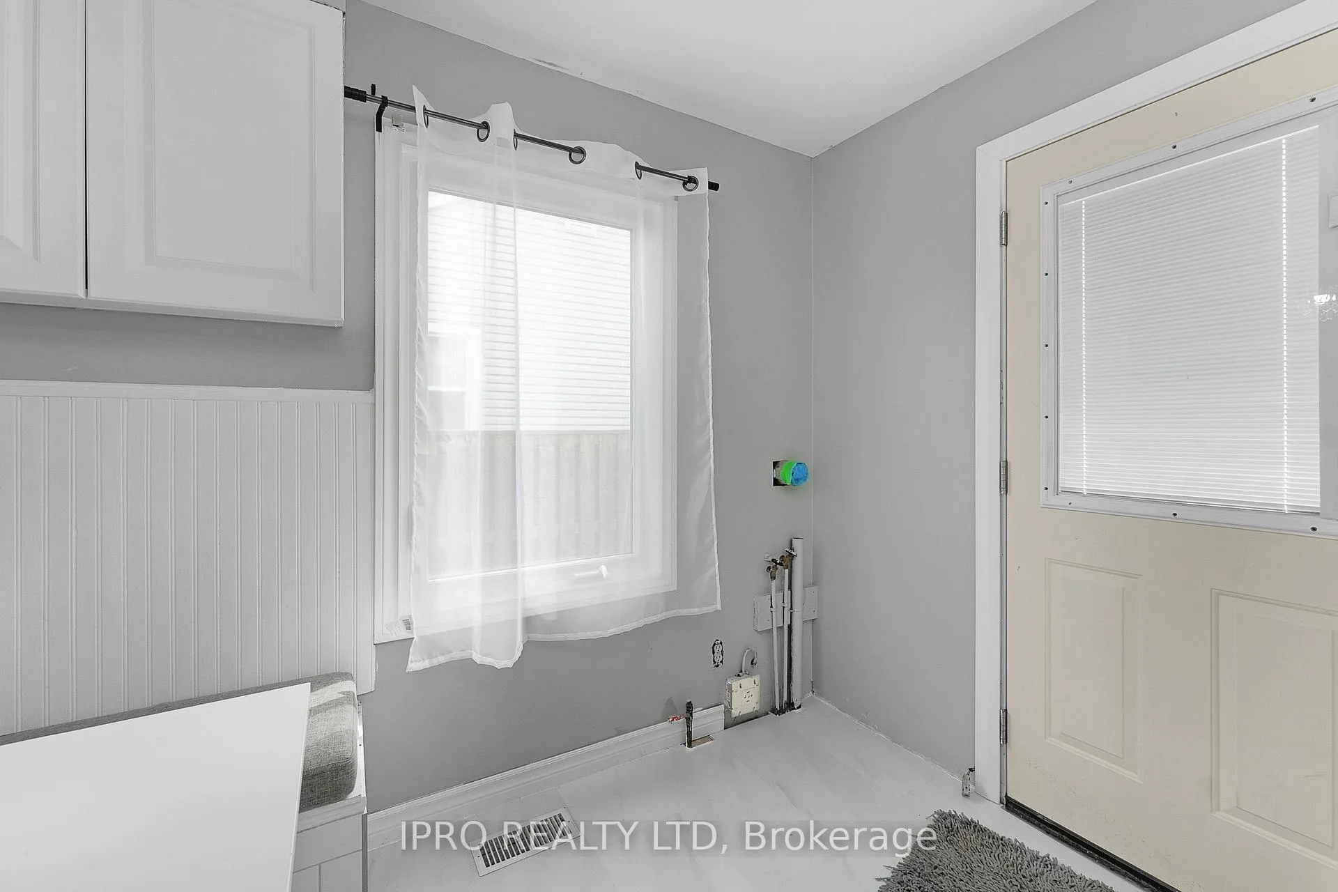 Photo 14 of 1659 Prince Road, Windsor — HOMEH