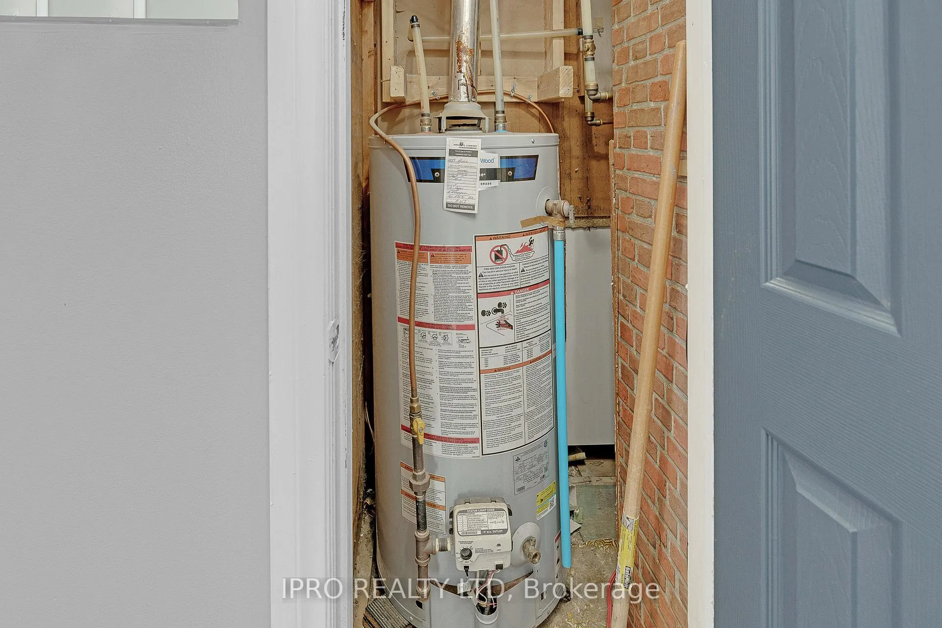 Photo 16 of 1659 Prince Road, Windsor — HOMEH