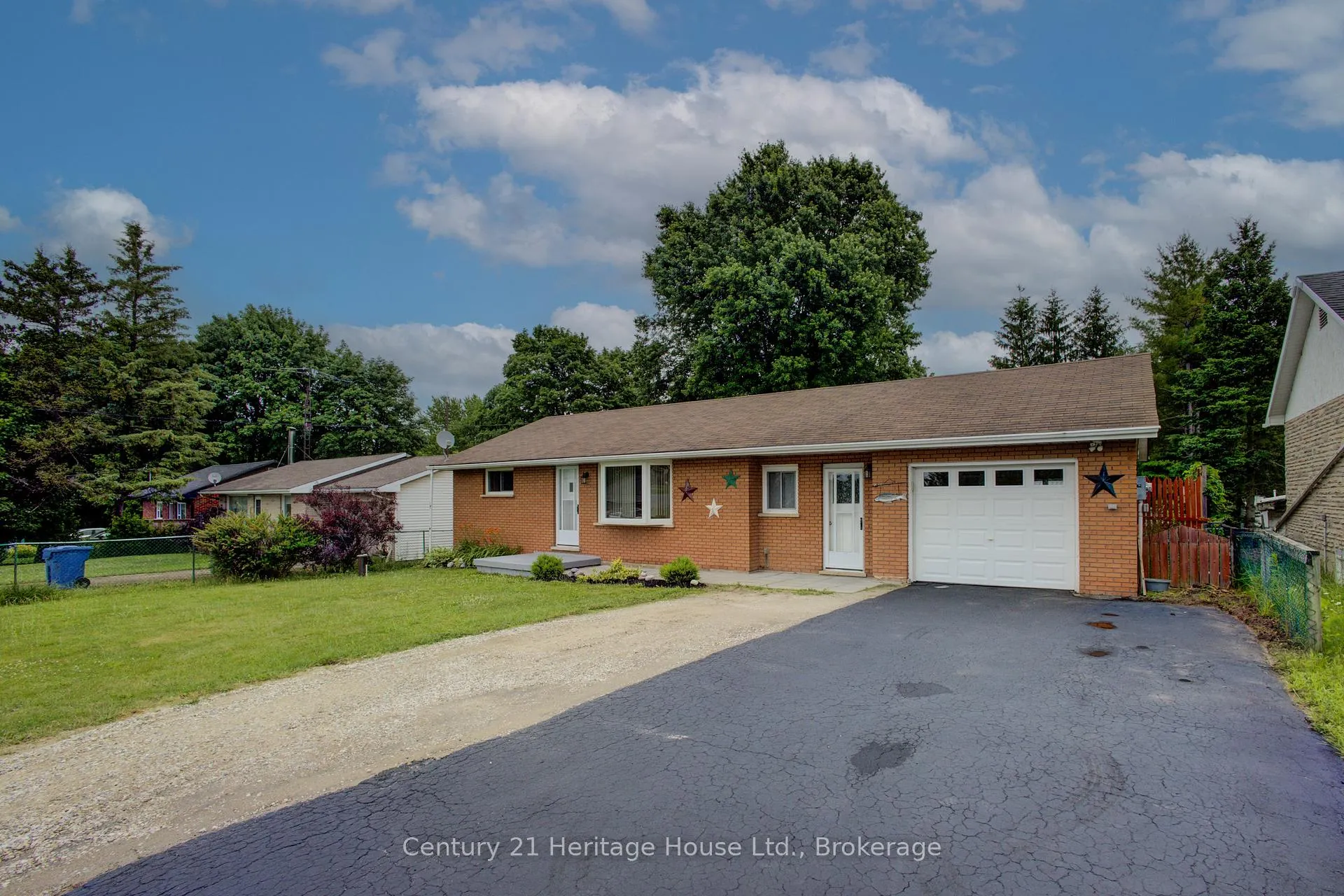 Photo 2 of 313003 Hwy 6, Southgate — HOMEH