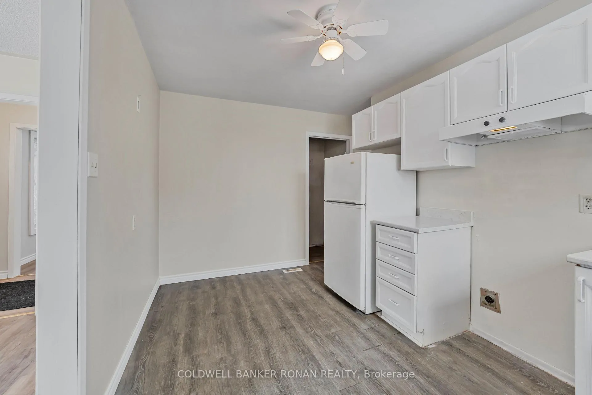 Photo 13 of 227 Tupper Boulevard, New Tecumseth, Alliston — HOMEH