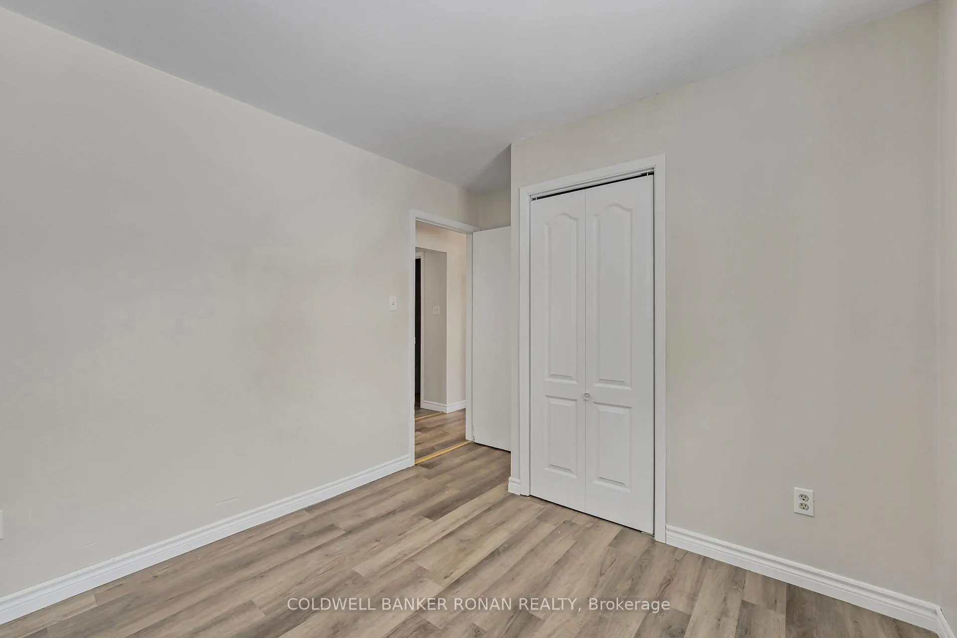Photo 17 of 227 Tupper Boulevard, New Tecumseth, Alliston — HOMEH