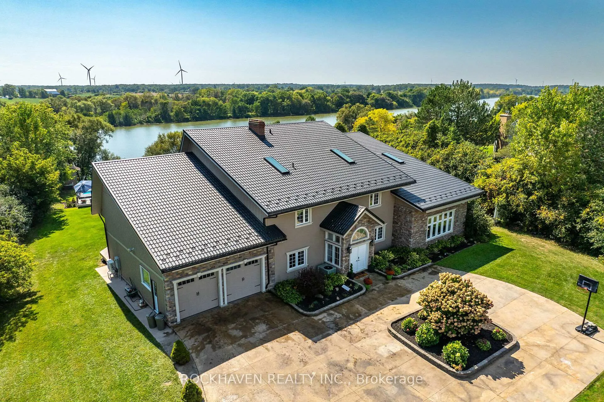 Photo 4 of 21 Riverside Drive, Haldimand — HOMEH