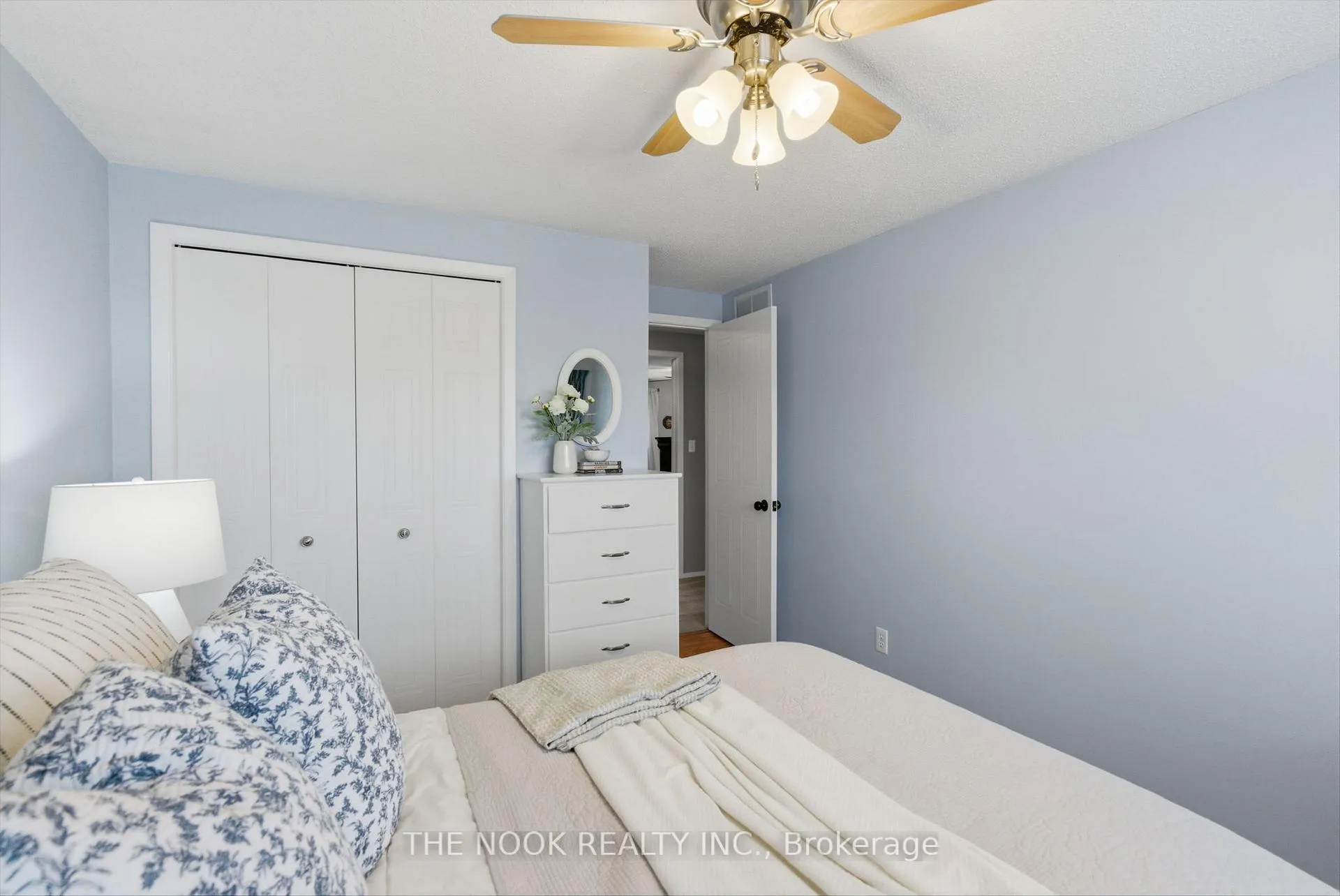 Photo 33 of 877 Mount Allan Avenue, Oshawa, Northglen — HOMEH