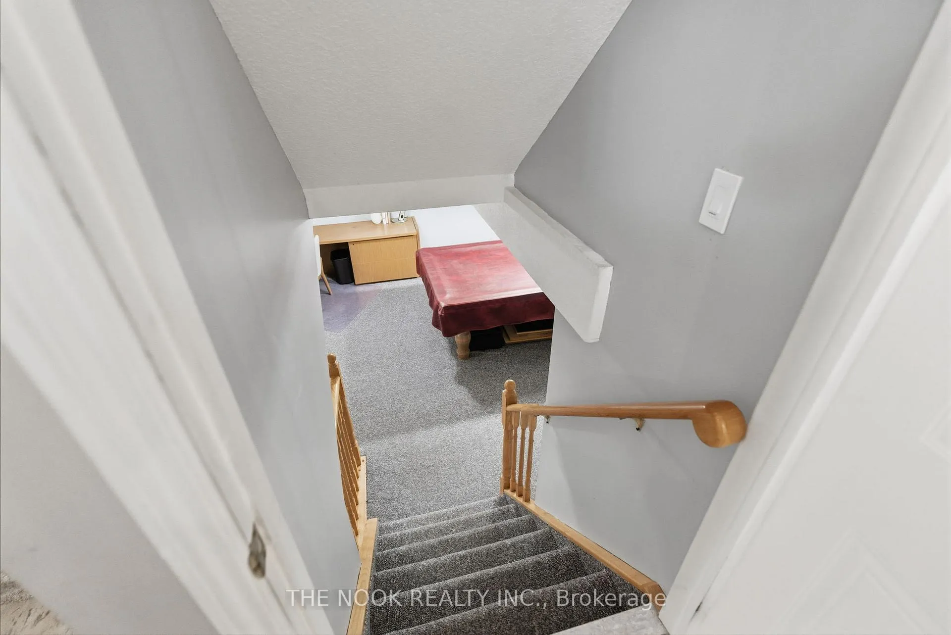 Photo 35 of 877 Mount Allan Avenue, Oshawa, Northglen — HOMEH