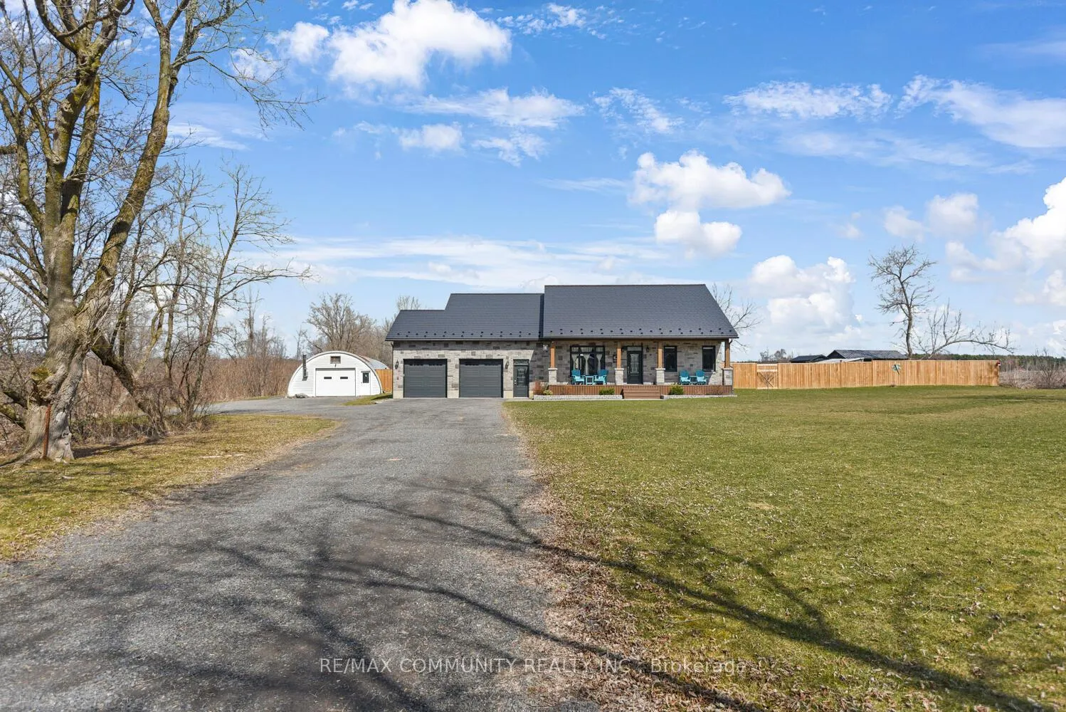 Photo 3 of 1916 County Rd 2, Edwardsburgh/Cardinal, Edwardsburgh/Cardinal Twp — HOMEH