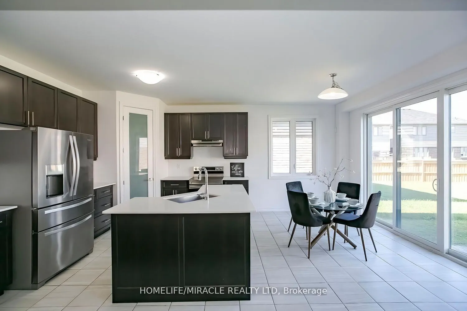 Photo 12 of 4 Whitton Drive, Brantford — HOMEH