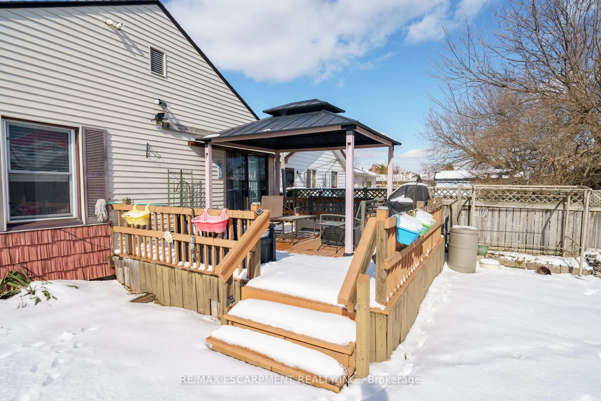 Photo 17 of 1793 Main Street E, Hamilton, Normanhurst — HOMEH