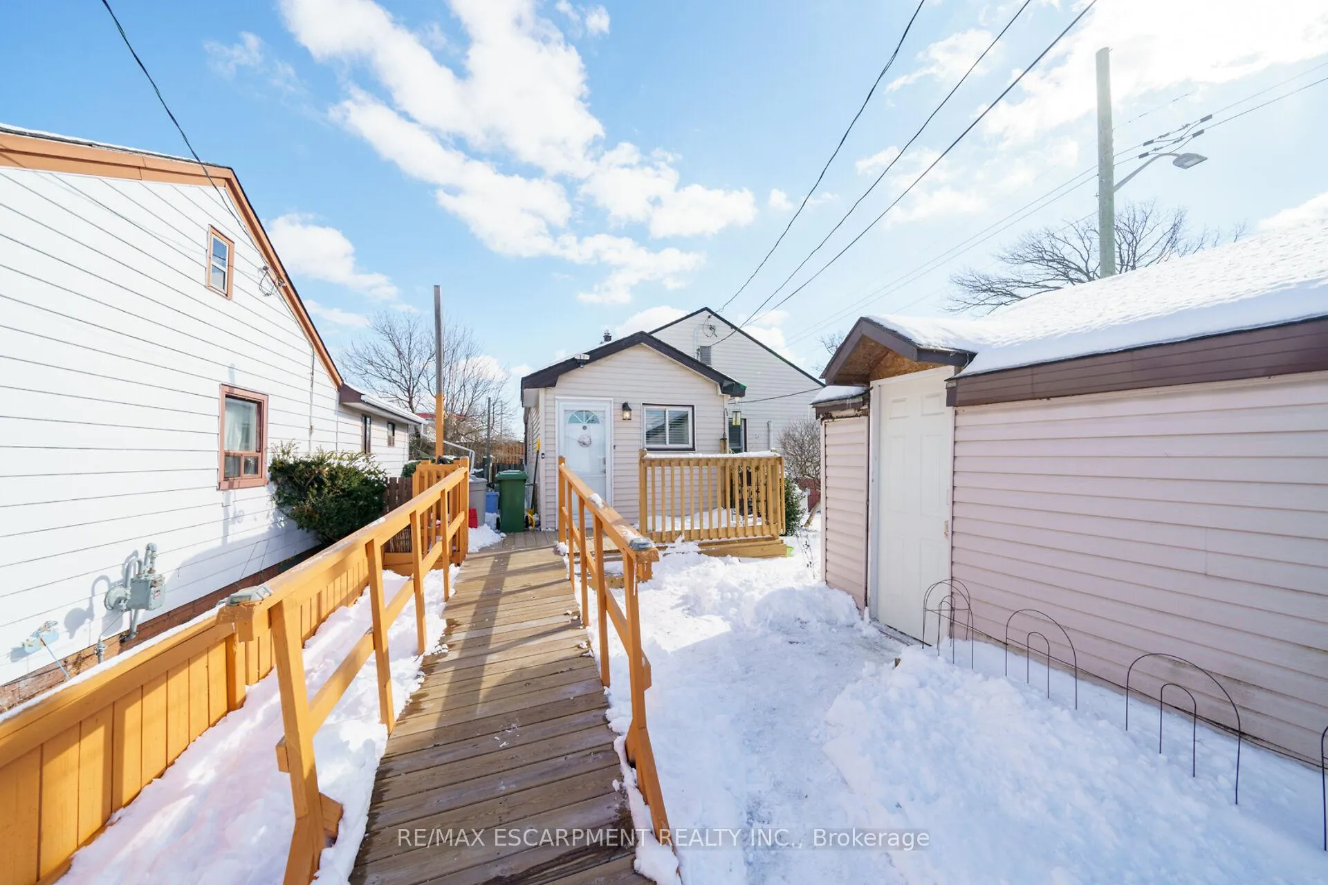 Photo 30 of 1793 Main Street E, Hamilton, Normanhurst — HOMEH