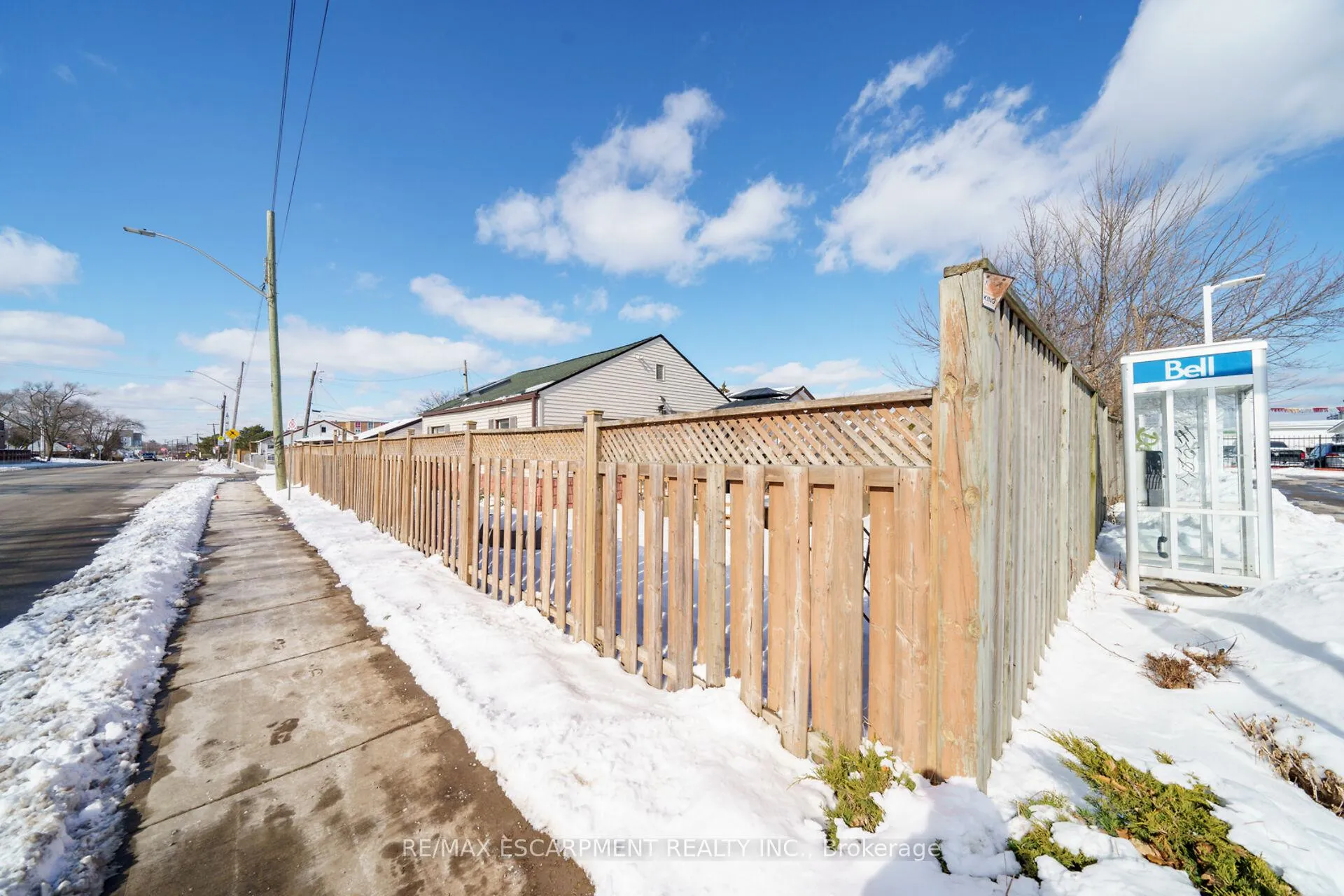 Photo 32 of 1793 Main Street E, Hamilton, Normanhurst — HOMEH