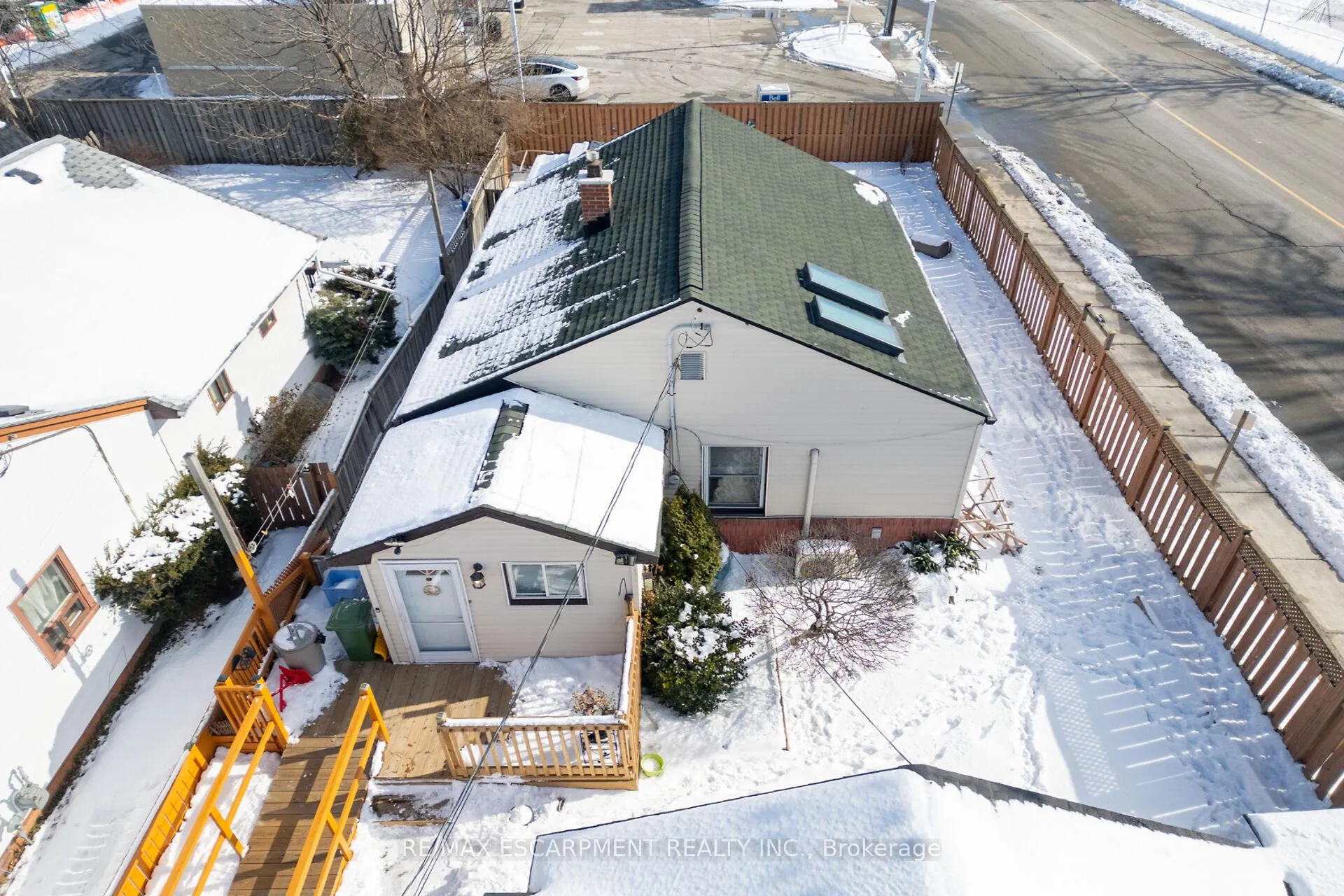 Photo 39 of 1793 Main Street E, Hamilton, Normanhurst — HOMEH