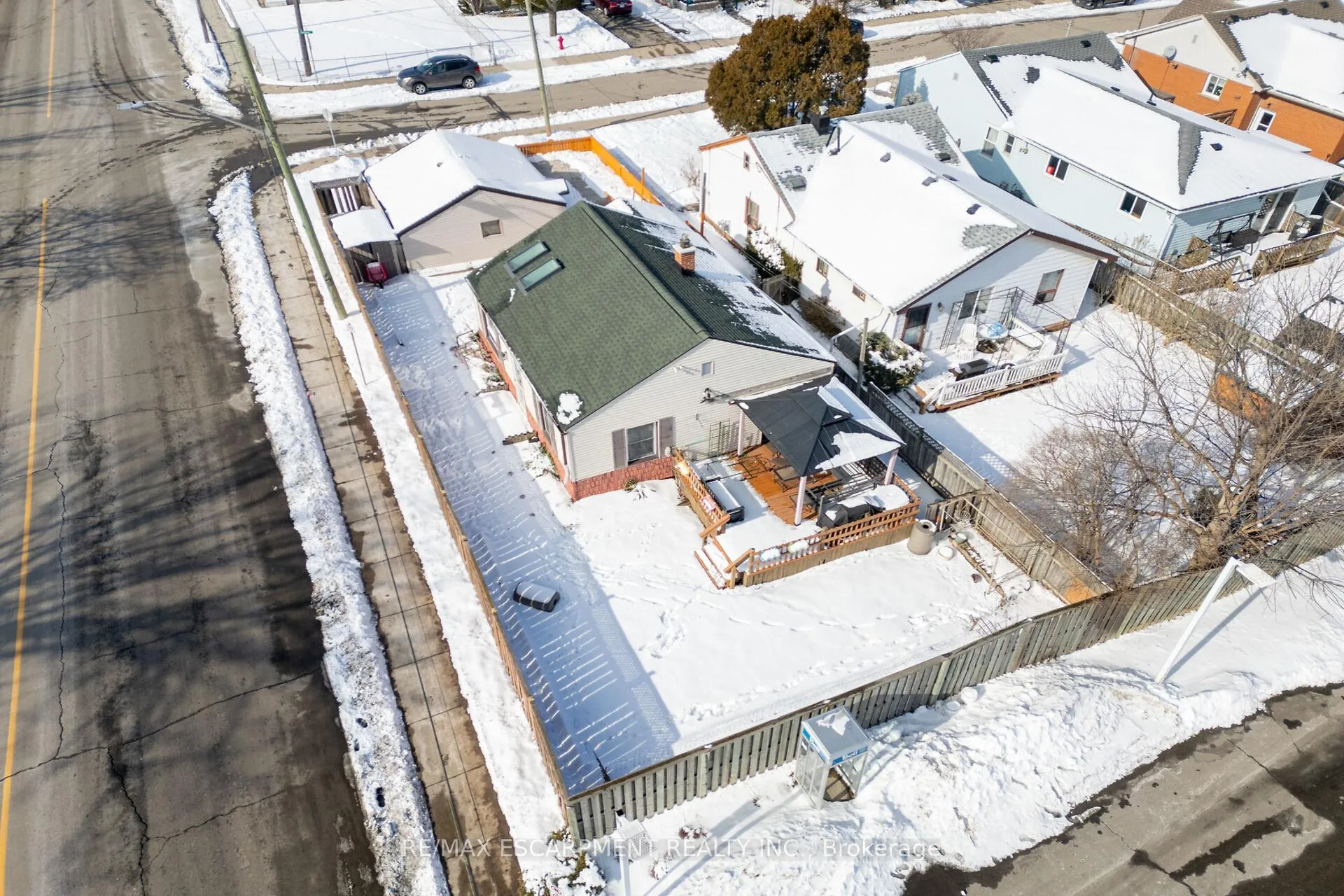 Photo 43 of 1793 Main Street E, Hamilton, Normanhurst — HOMEH