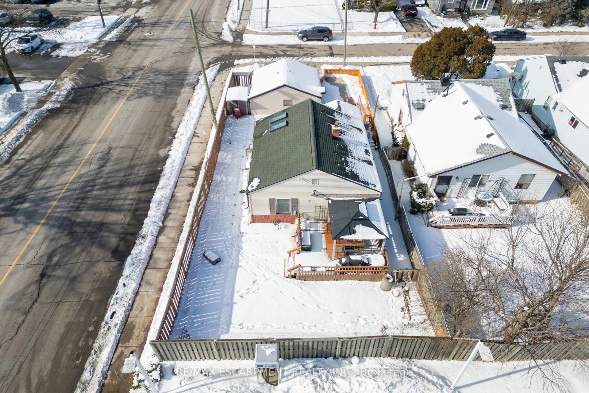 Photo 44 of 1793 Main Street E, Hamilton, Normanhurst — HOMEH