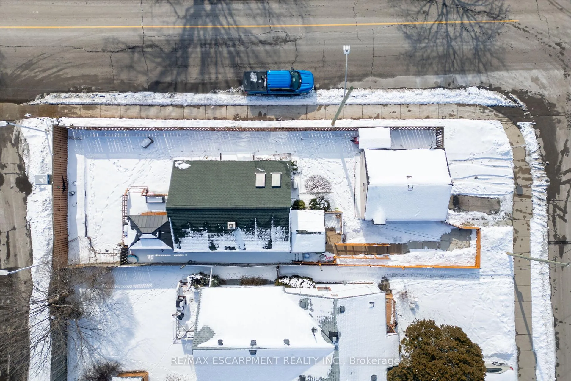 Photo 46 of 1793 Main Street E, Hamilton, Normanhurst — HOMEH