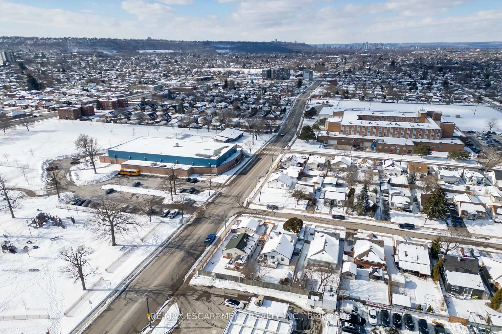 Photo 48 of 1793 Main Street E, Hamilton, Normanhurst — HOMEH