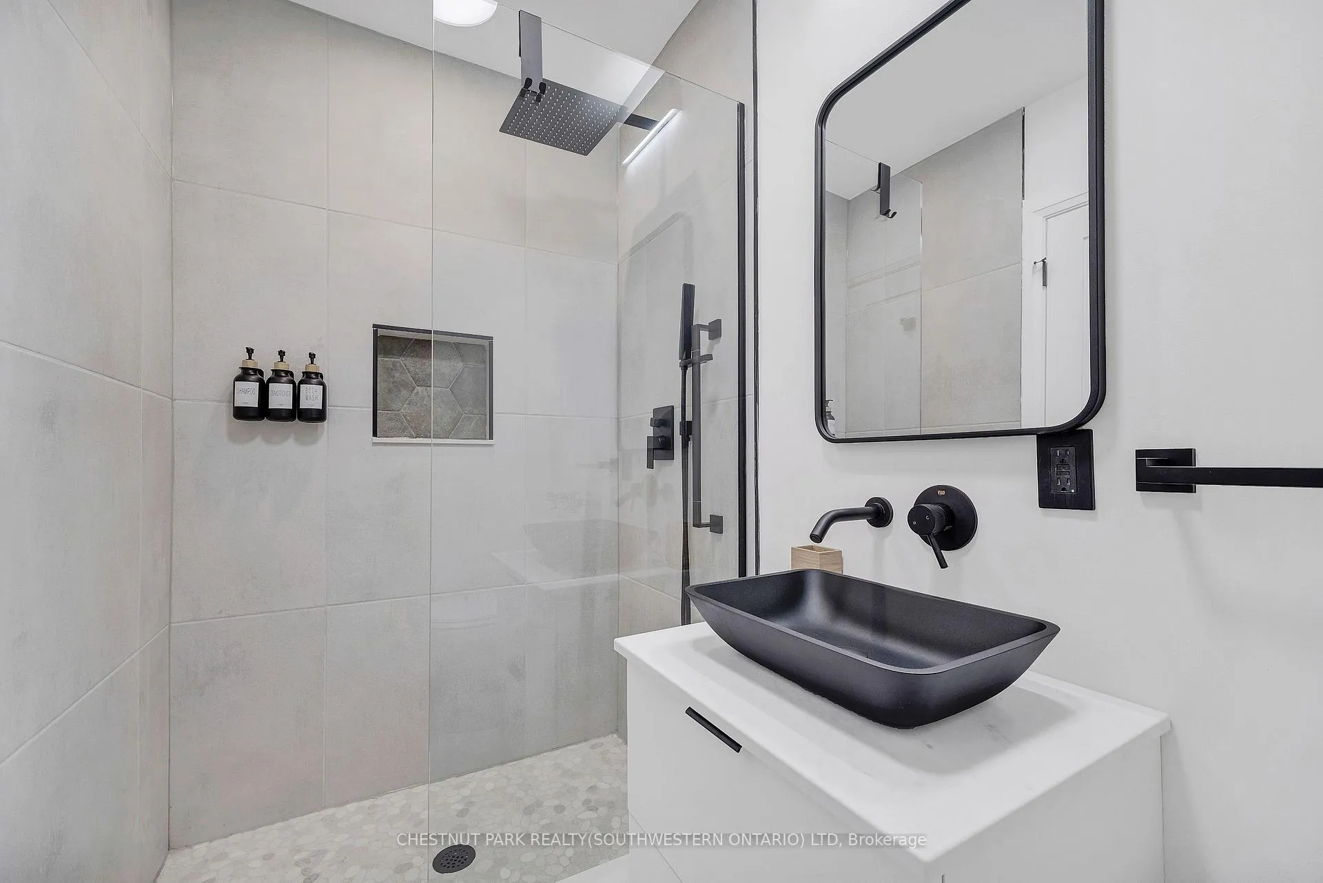 Photo 29 of 29 Hurst Avenue, Kitchener — HOMEH