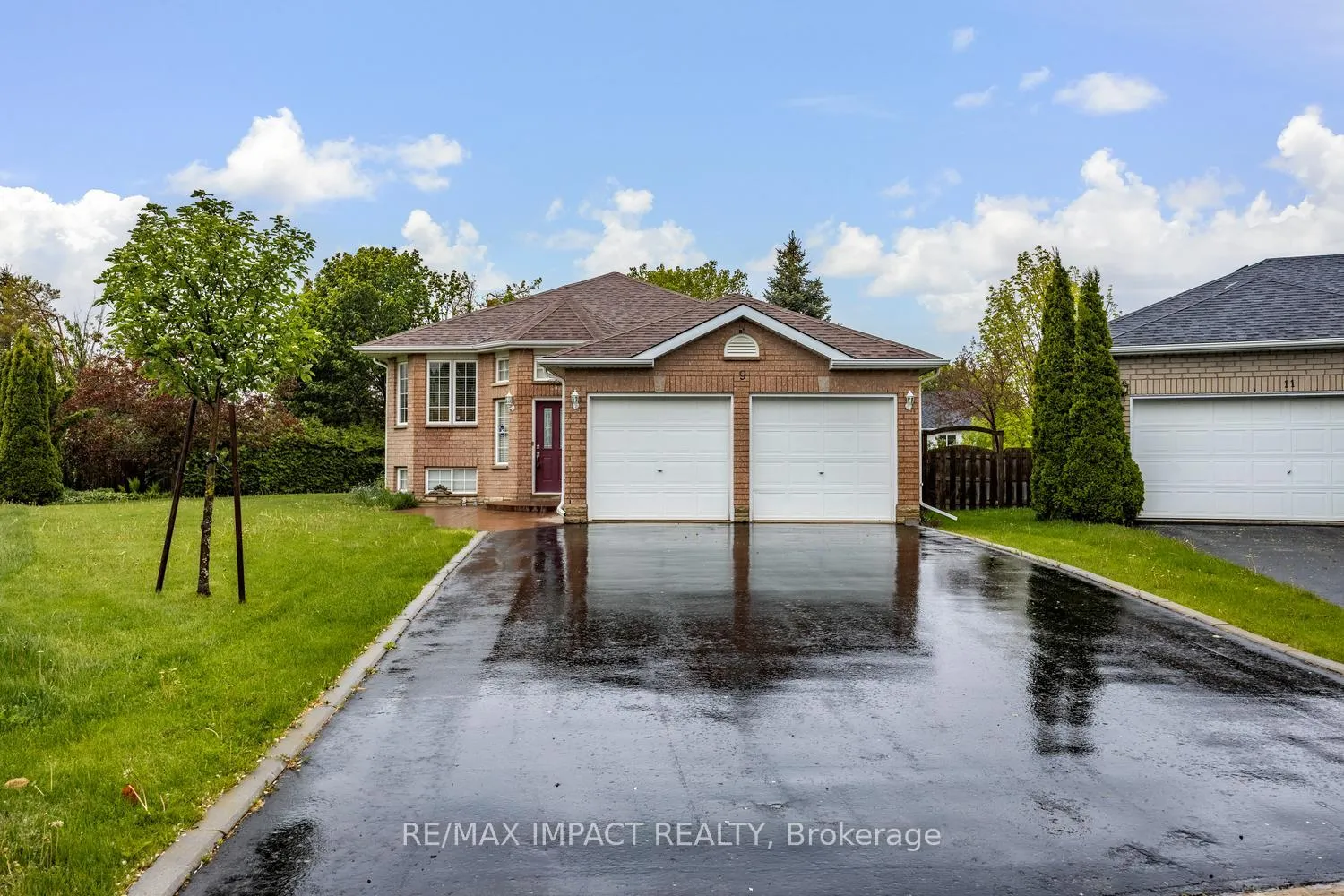 Photo 1 of 9 Samuel Place, Kawartha Lakes, Lindsay — HOMEH