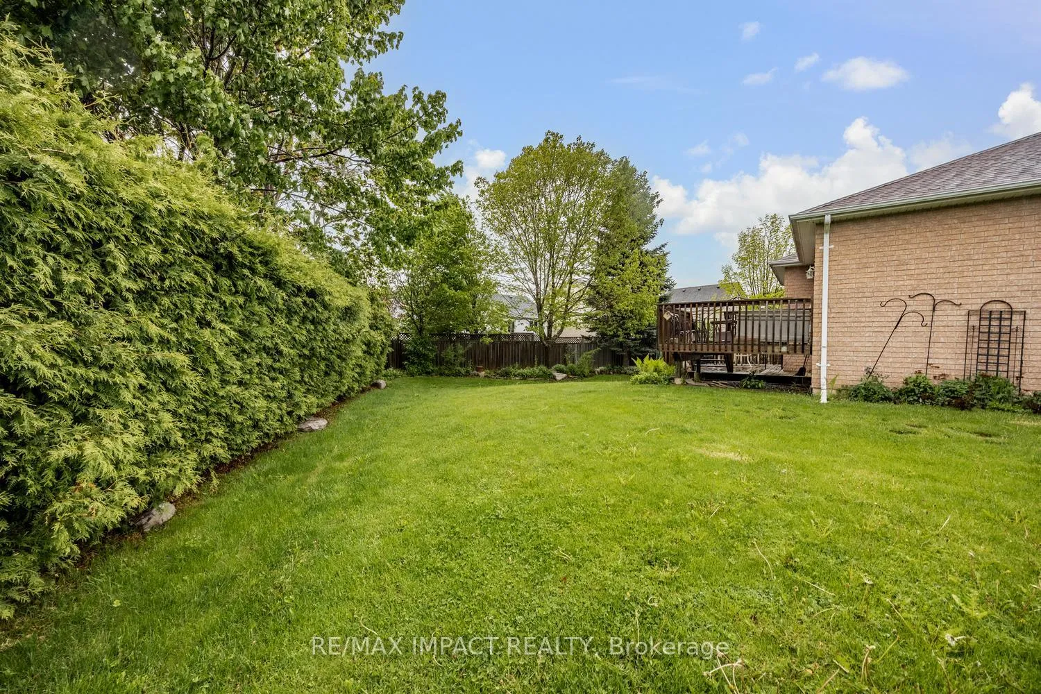 Photo 22 of 9 Samuel Place, Kawartha Lakes, Lindsay — HOMEH