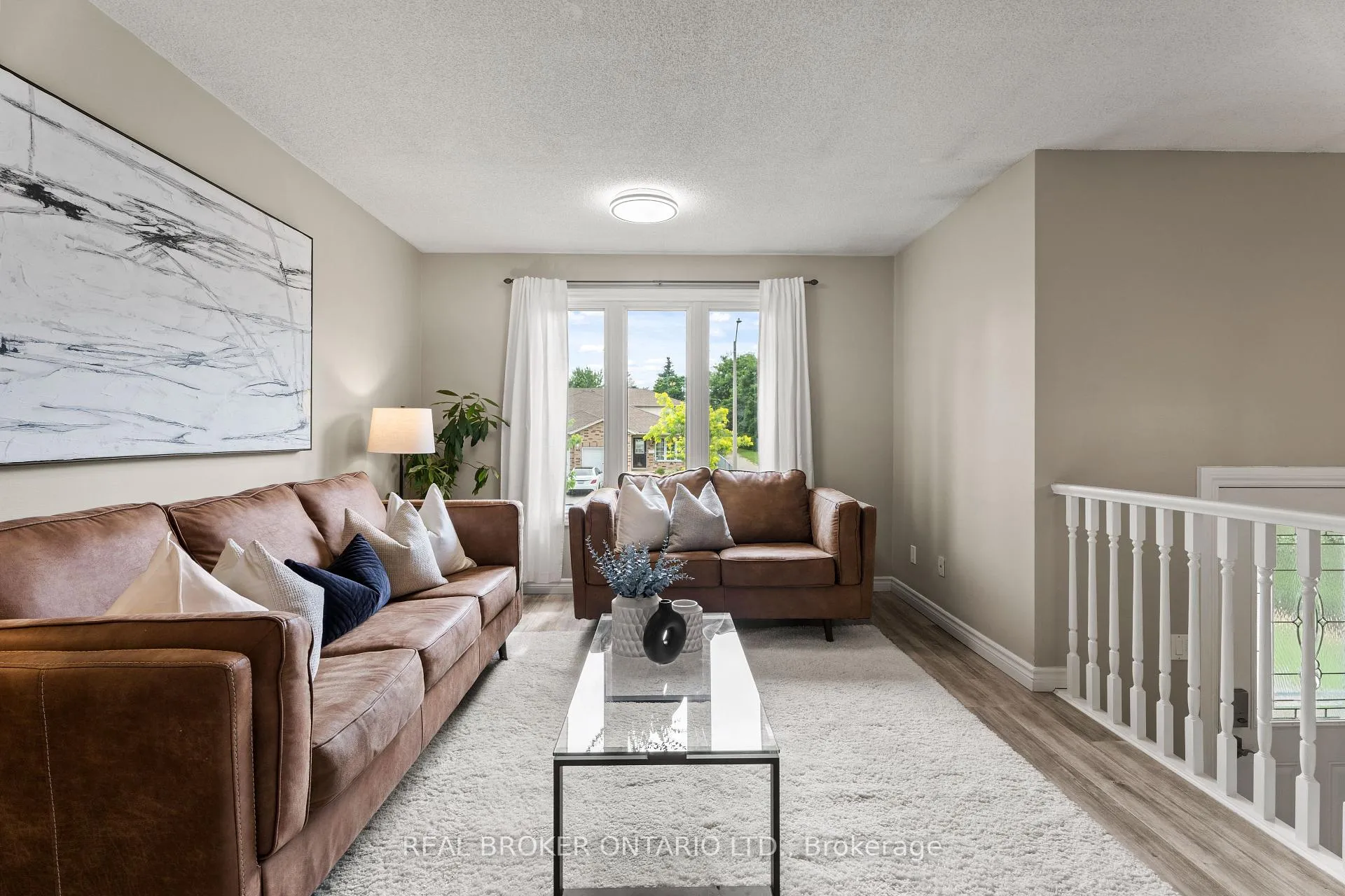 Photo 7 of 204A Springfield Crescent, Waterloo — HOMEH
