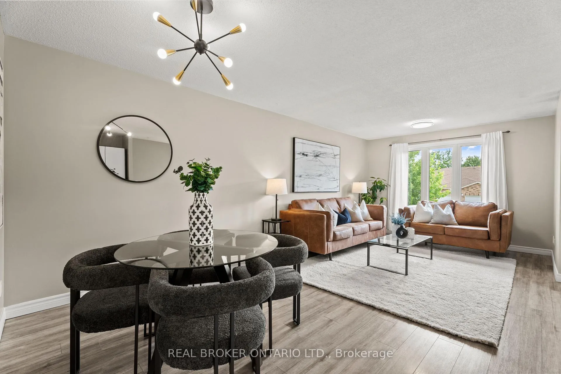 Photo 8 of 204A Springfield Crescent, Waterloo — HOMEH