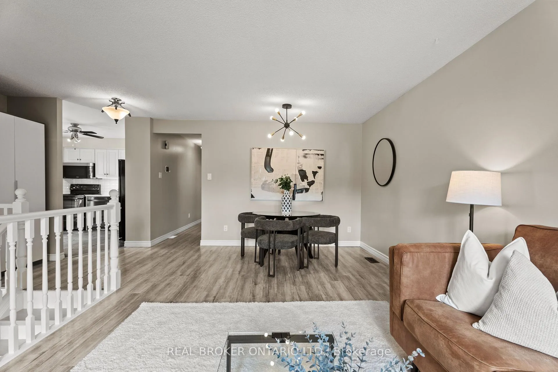 Photo 10 of 204A Springfield Crescent, Waterloo — HOMEH