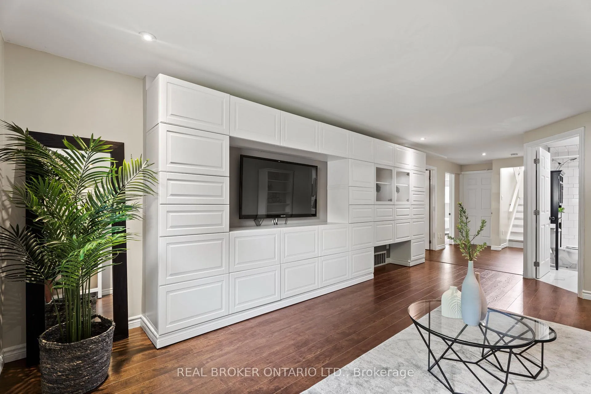 Photo 28 of 204A Springfield Crescent, Waterloo — HOMEH