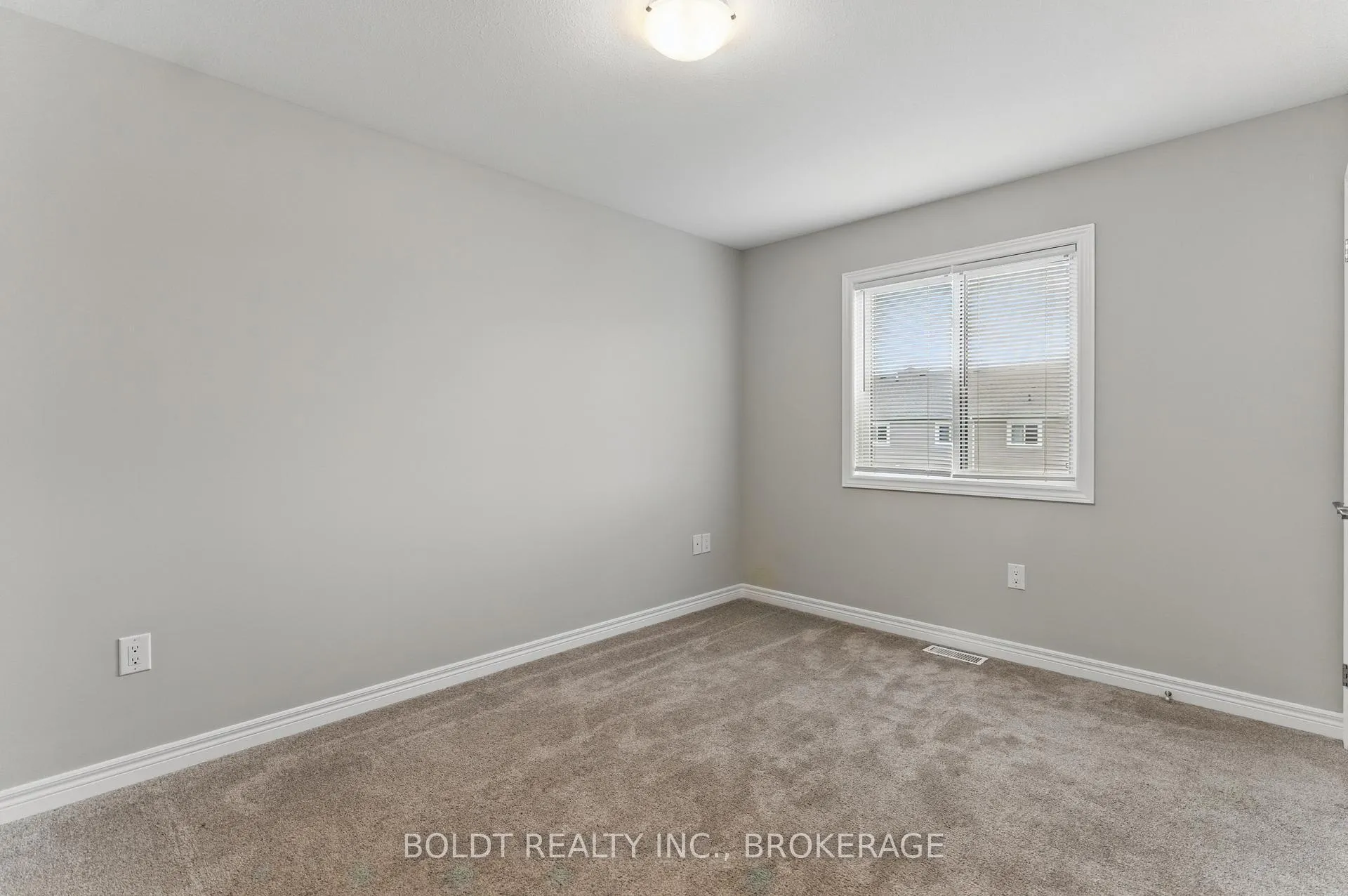 Photo 17 of 1 Bowman Crescent, Thorold, Hurricane/Merrittville — HOMEH
