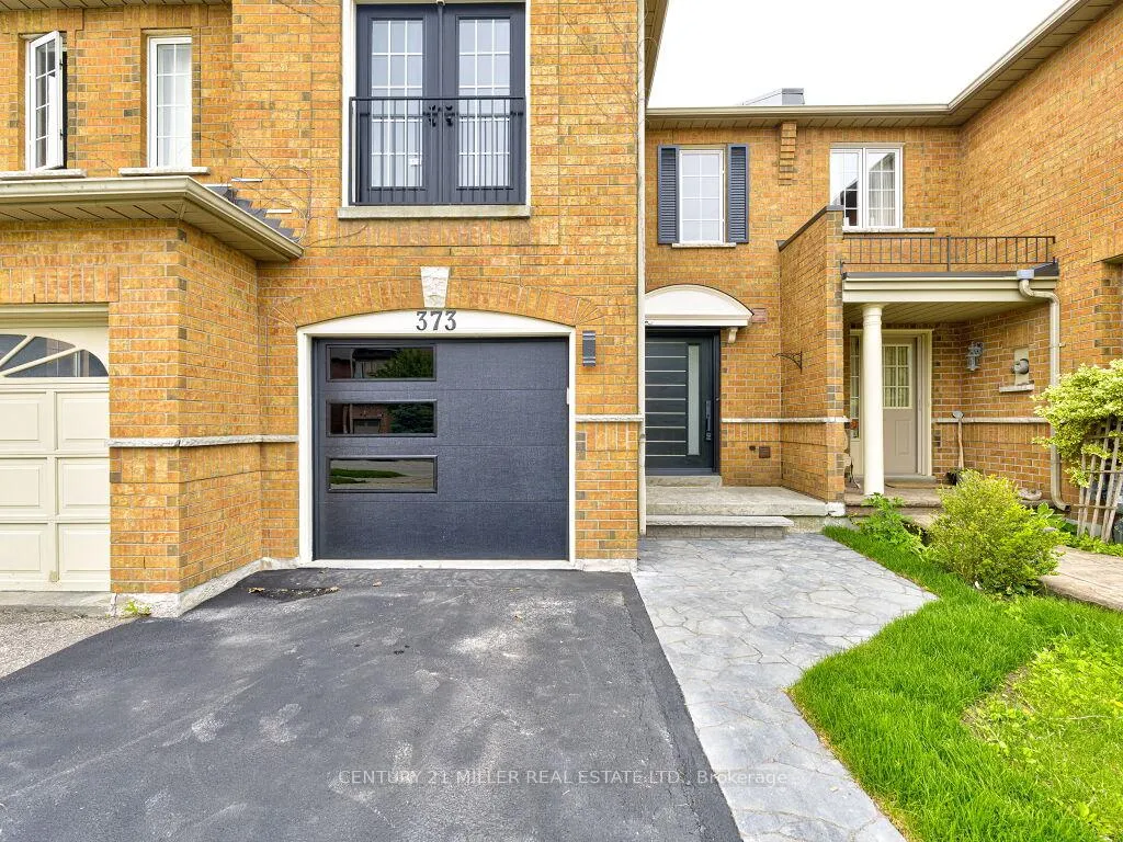 Photo 2 of 373 Ravineview Way, Oakville, Wedgewood Creek — HOMEH