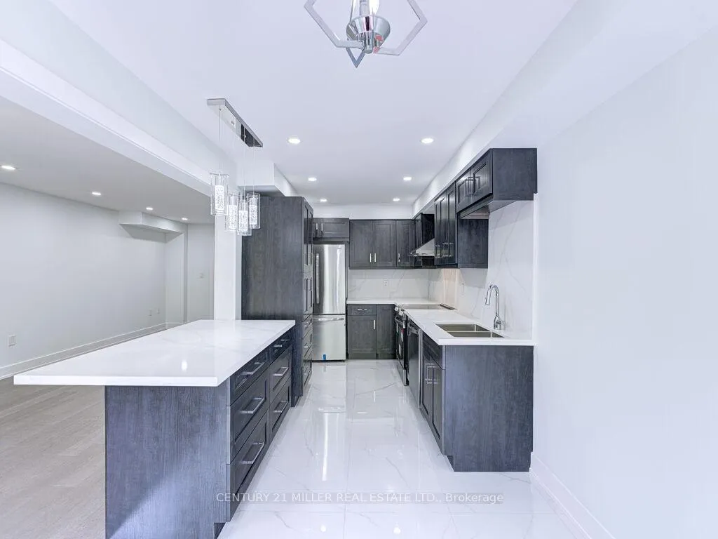 Photo 19 of 373 Ravineview Way, Oakville, Wedgewood Creek — HOMEH