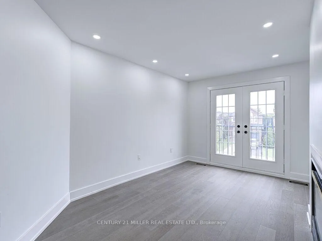 Photo 27 of 373 Ravineview Way, Oakville, Wedgewood Creek — HOMEH