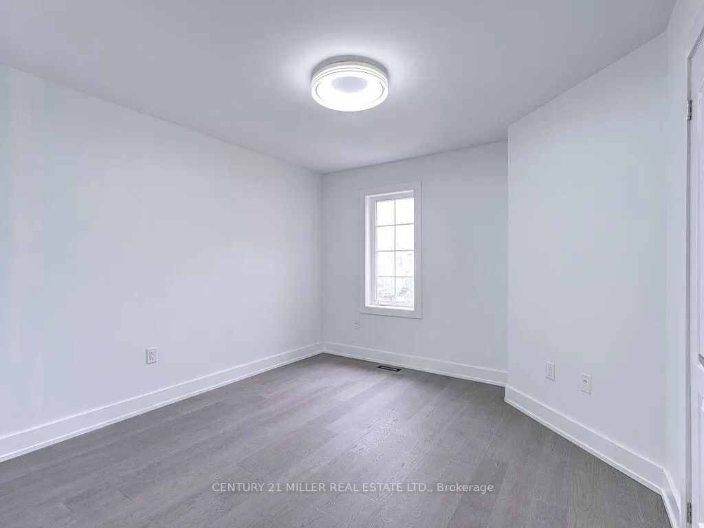 Photo 35 of 373 Ravineview Way, Oakville, Wedgewood Creek — HOMEH