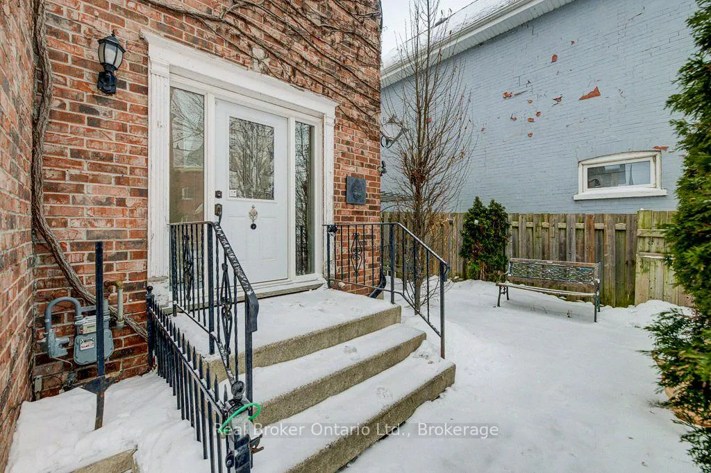 Photo 3 of 6 Emily Street, Brant, Paris — HOMEH