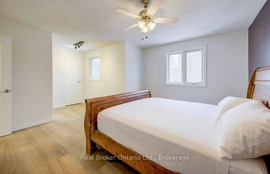 Photo 20 of 6 Emily Street, Brant, Paris — HOMEH