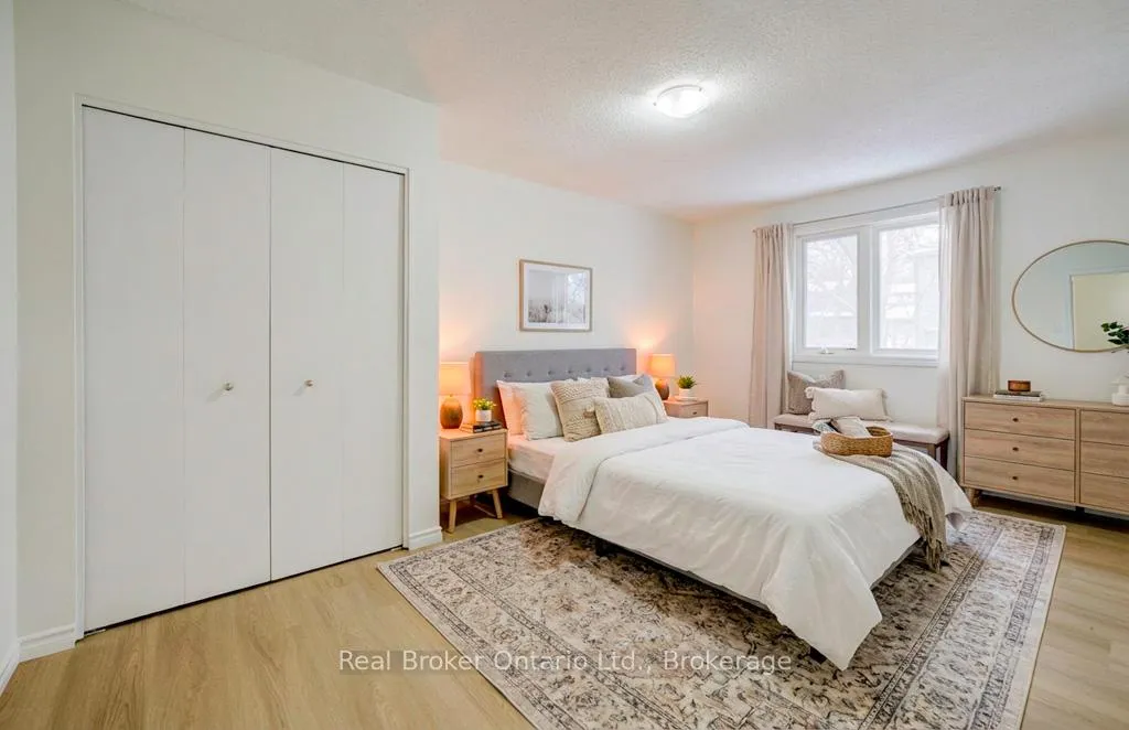 Photo 27 of 6 Emily Street, Brant, Paris — HOMEH