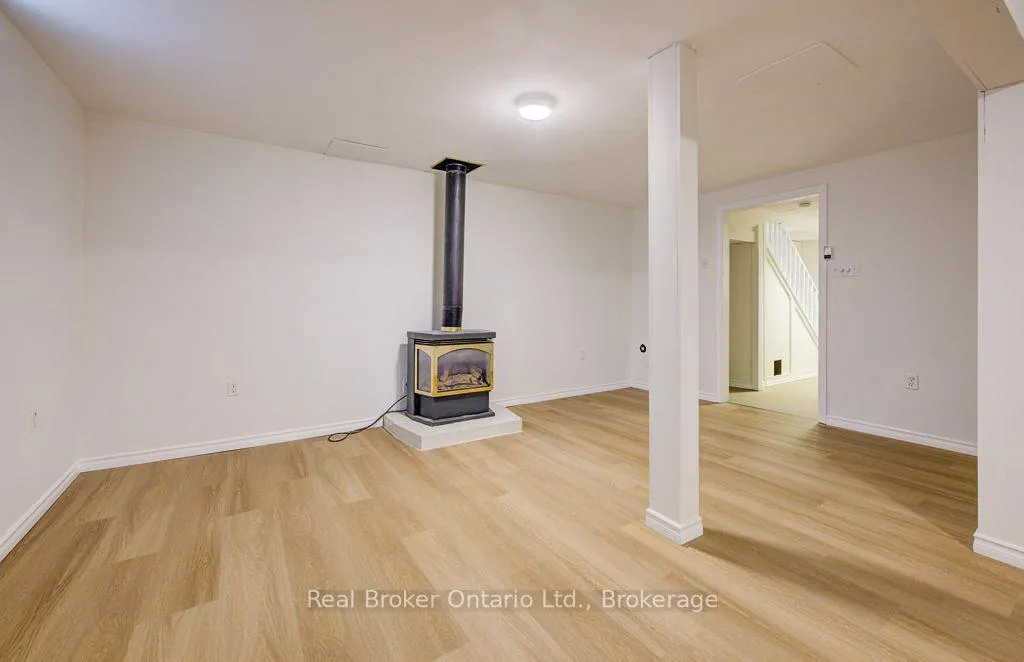 Photo 30 of 6 Emily Street, Brant, Paris — HOMEH