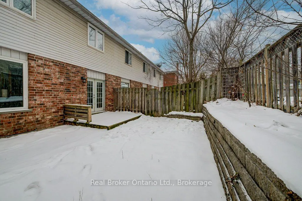 Photo 41 of 6 Emily Street, Brant, Paris — HOMEH
