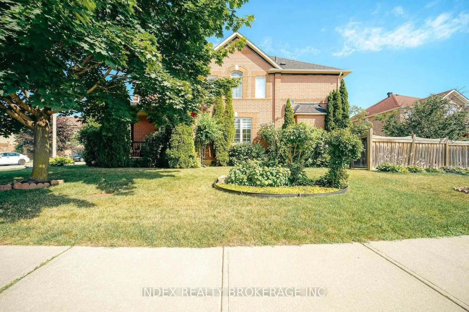 Photo 38 of 76 Maldives Crescent, Brampton, Vales of Castlemore — HOMEH