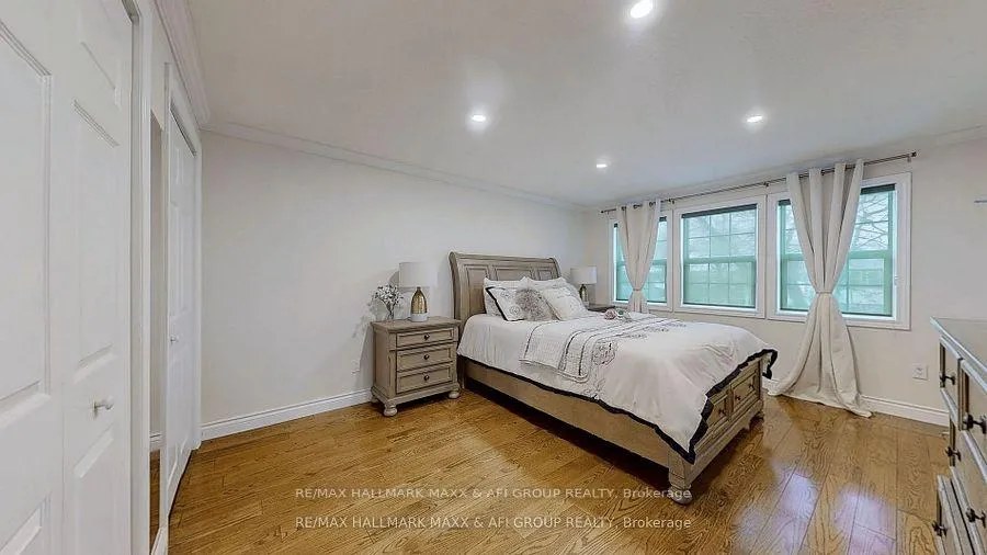 Photo 19 of 25 Sandusky Crescent, Aurora, Aurora Highlands — HOMEH