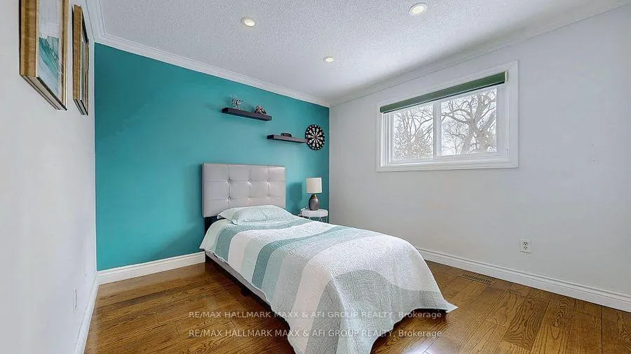 Photo 26 of 25 Sandusky Crescent, Aurora, Aurora Highlands — HOMEH